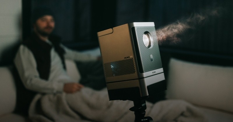 Надежный проектор для наружного применения, который скрасит вечера кино в кемпинге